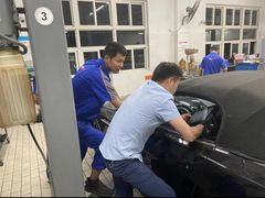 -成都华星西蒙上汽大众4S店(羊西线店)