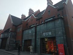 -钟书阁(松江泰晤士小镇店)