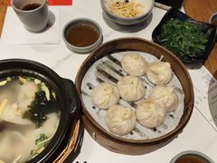 -馋三尺蟹粉小笼(人民广场店)