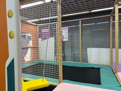 -快乐娃体能游乐园(冯村店)