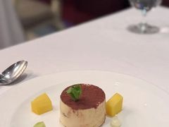 -龙虾酒吧扒房(宁波香格里拉店)