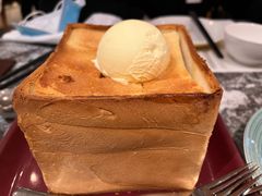 蜂蜜冰淇淋厚多士-港丽餐厅(龙之梦长宁店)