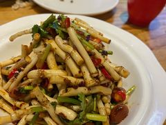 凉拌折耳根-兔槽江湖菜·重庆璧山兔(水围店)
