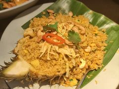 -大头虾越式风味餐厅(光明广场店)