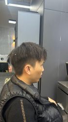 -藤野造型•烫染专业店