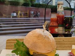 -龙治汉堡(中华城店)