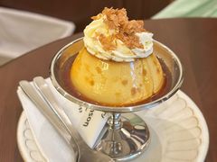 -Café Monson