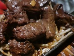 -穹六人间 people 6(岳阳路店)