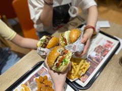 -The Habit Burger Grill 哈比特汉堡(爱琴海店)