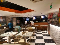 -新大咀港式茶餐厅(宝山万达店)