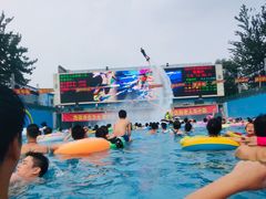 -欢乐水魔方水世界