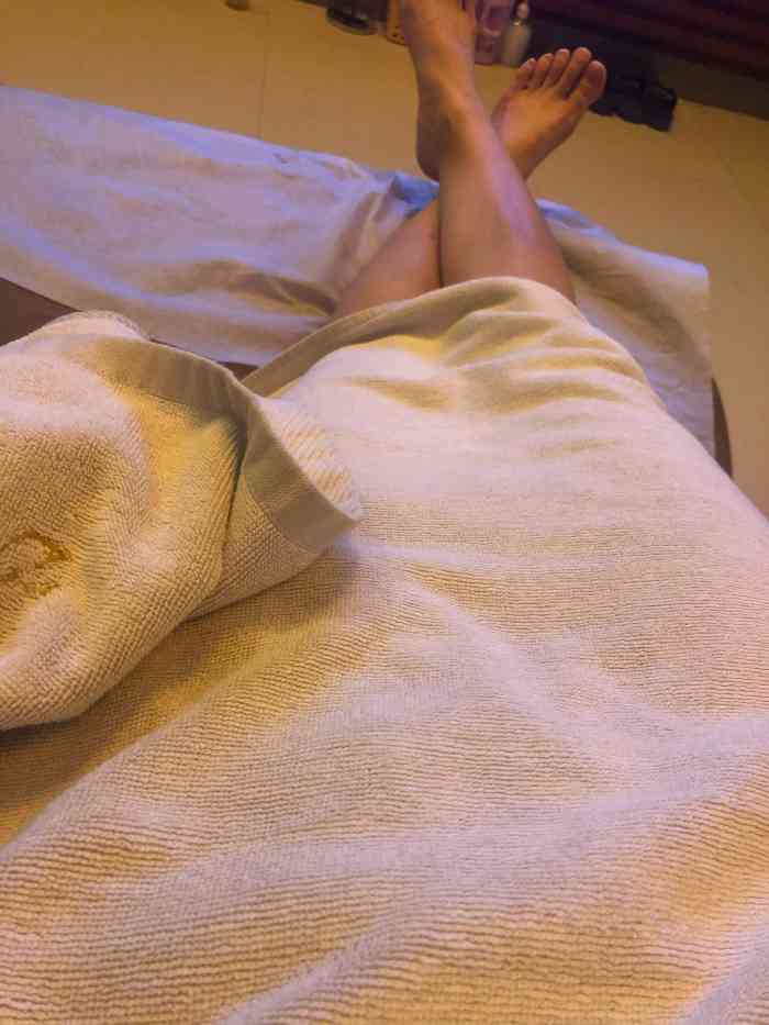 打分 130 /人 设施旧了点,技师手艺不错,没有找到