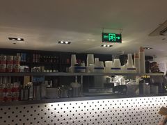 -新大咀港式茶餐厅(宝山万达店)