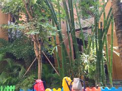 -三亚湾海居铂尔曼度假酒店