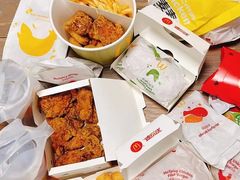 -麦当劳(轻轨曹杨路店)
