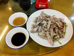 -正宗鸡饭粤香酒家(朱村店)