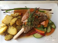 -ResTaurAnt S'ZWILLING Stuebel