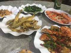 -亚龙湾8号(丁村万人海鲜广场店)