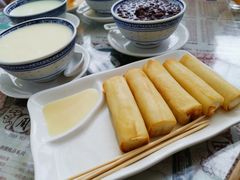 -周大娘牛乳(旧寨古村总店)