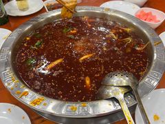 -刘胖娃鱼庄·特色肥肠鱼(杨家坪店)