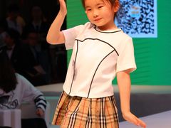 -翎秀服装模特