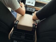 -上海伟杰·捷豹路虎4S店(闵行店)