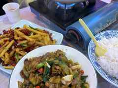 -霄汉牛三鲜湖北砂锅菜(万松园2店)