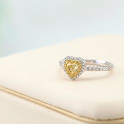 -威德钻石-克拉钻大本营(南京东路店)