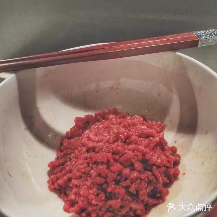 「香炒黄瓜条牛肉糜配搭烤全麦吐司」