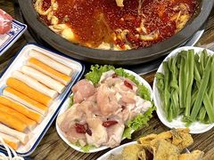 -灶知轩湘西石锅鱼(万佳广场店)