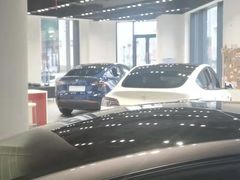-TESLA 特斯拉(上海太古汇体验店)