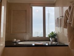 -广州富力丽思卡尔顿酒店