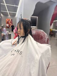 -侨治发型