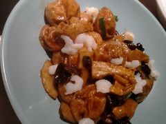 -蜜桃餐厅·伴山(湖滨商业街店)