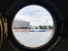 -阿芙乐尔号巡洋舰