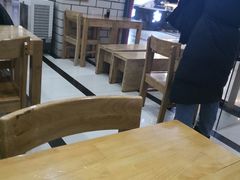 大堂-百年尹氏汤包(环球美食荟店)