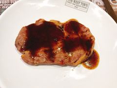 牛扒-圣琼美食百汇自助餐(白云万达店)