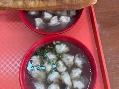 -张阿三馄饨店