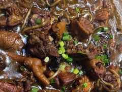 -老码头黑皮肘子锅包肉(赣水路店)
