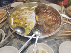 -肖肖酸萝卜鱼火锅(总店)