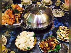 -菌海森林·非遗野生菌火锅(西山区滇池路摩根道店)