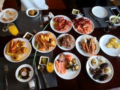 -荣誉国际酒店-云顶旋转餐厅