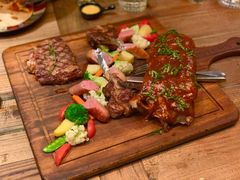 烤肉拼盘-SISTERS BAR RESTAURANT川意酒馆(嘉善老市H楼店)