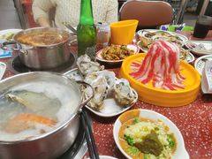 -四囍码头海鲜烧烤自助火锅(外滩南京东路悦荟广场店)