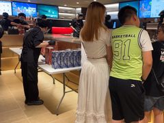 -霸王茶姬(上海恒基名人店)