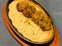 俄式传统肉饼配土豆泥-俄士厨房(未来城店)