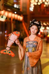 -支流映画摄影·汉服妆造跟拍(本宫来了银泰店)