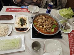 -彭记铁锅肥肠(东四总店)