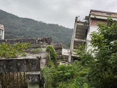 -四川汶川特大地震漩口中学遗址
