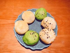 爱经典三拼-鑫震源·苏式大虾生煎(山塘街店)